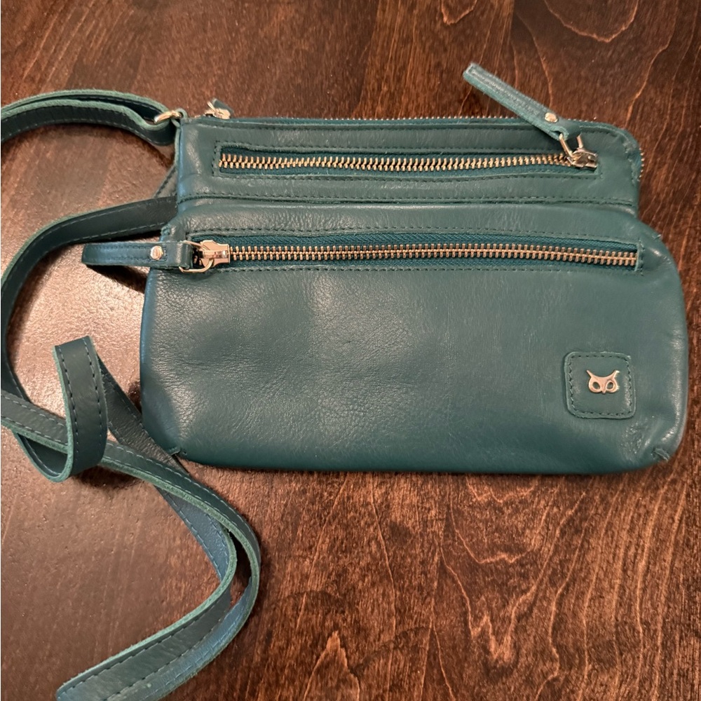 Green Crossbody Bag with Gold Accents